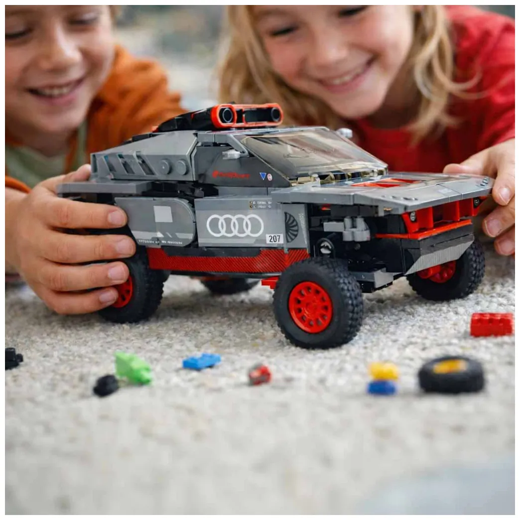 Samochód Rastar 10120 Audi RS Q e-tron 1:30 klocki 376el. - obrazek 8