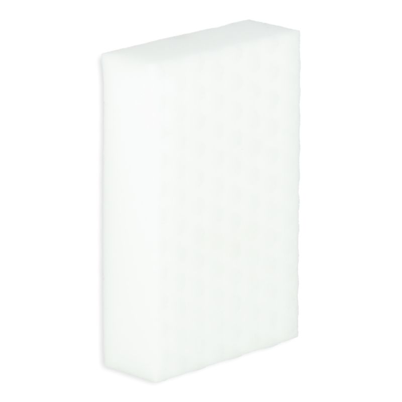 Magiczna gąbka z melaminy usuwa trudne plamy - obrazek 2