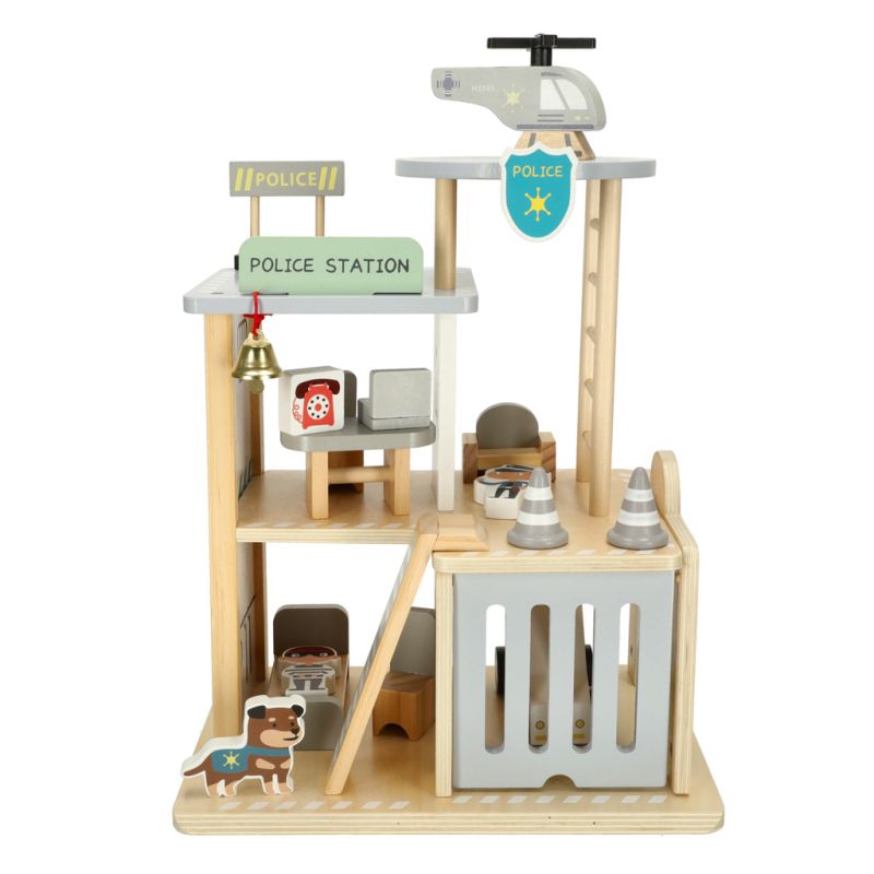 Parking drewniany garaż komisariat policji tor + radiowóz helikopter - obrazek 3