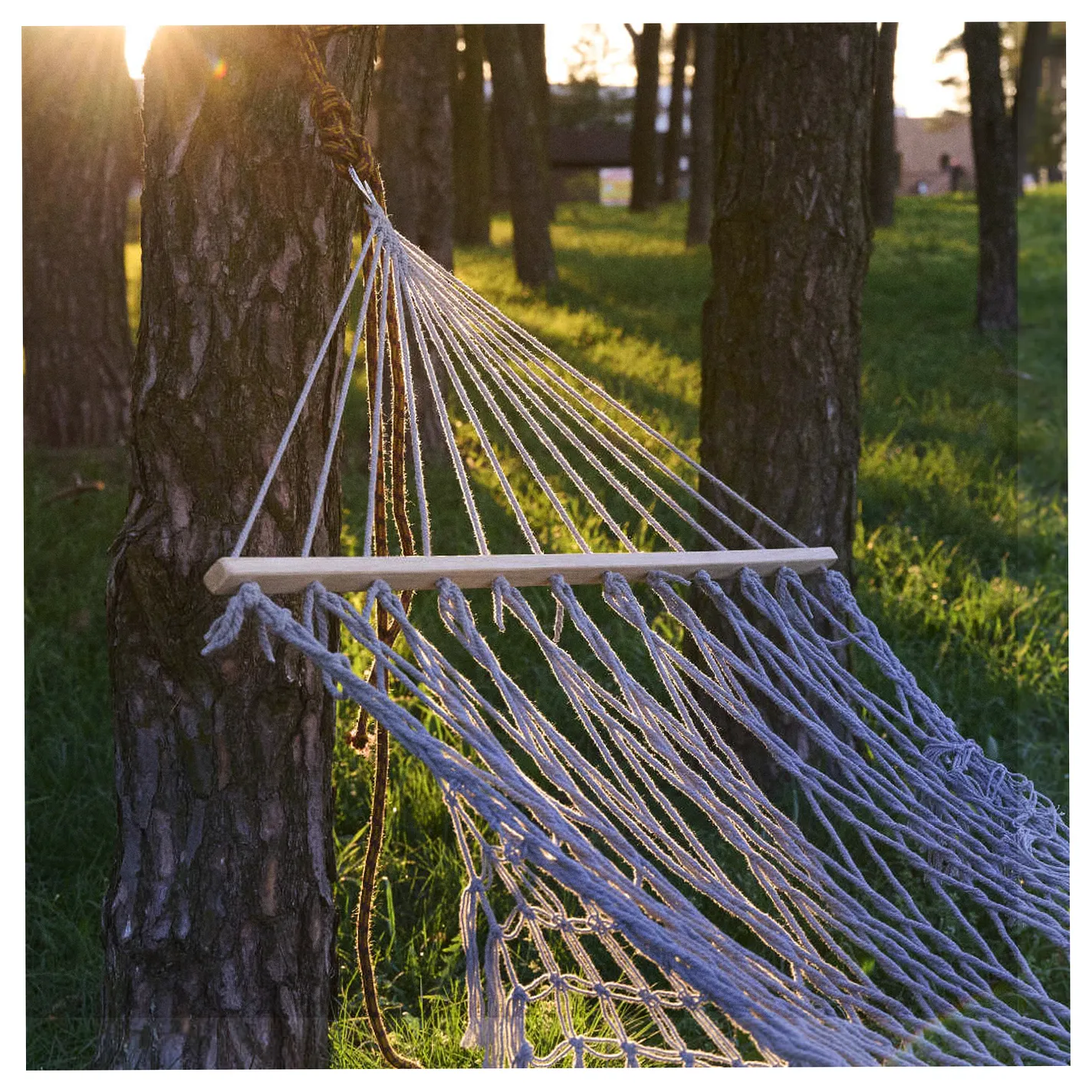 Hamak ogrodowy boho siatka frędzle leżak wiszący makrama 200cm Szary - obrazek 9