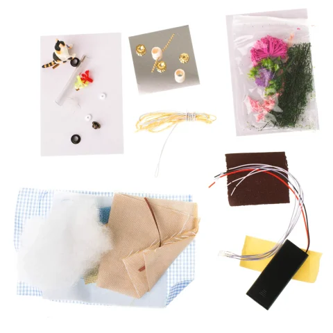 Domek dla lalek drewniany retro model DIY 3013 LED 13cm