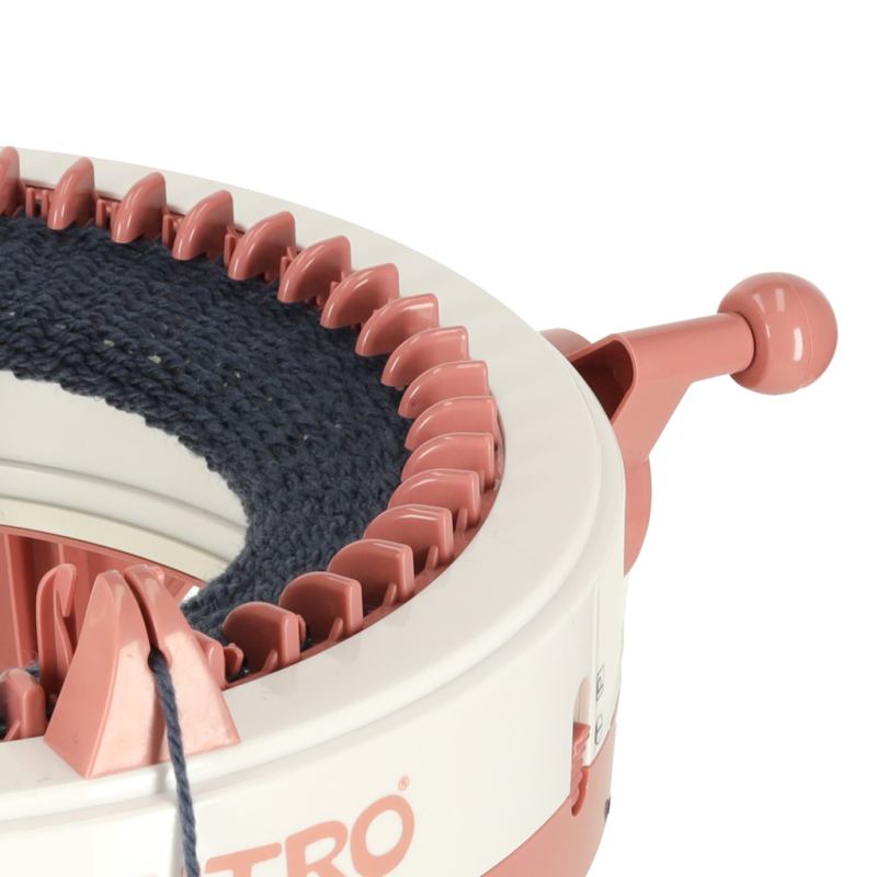 Maszyna do szycia krosno dziewiarskie 48-igłowa okrągła + 4 kłębki włóczki - obrazek 5