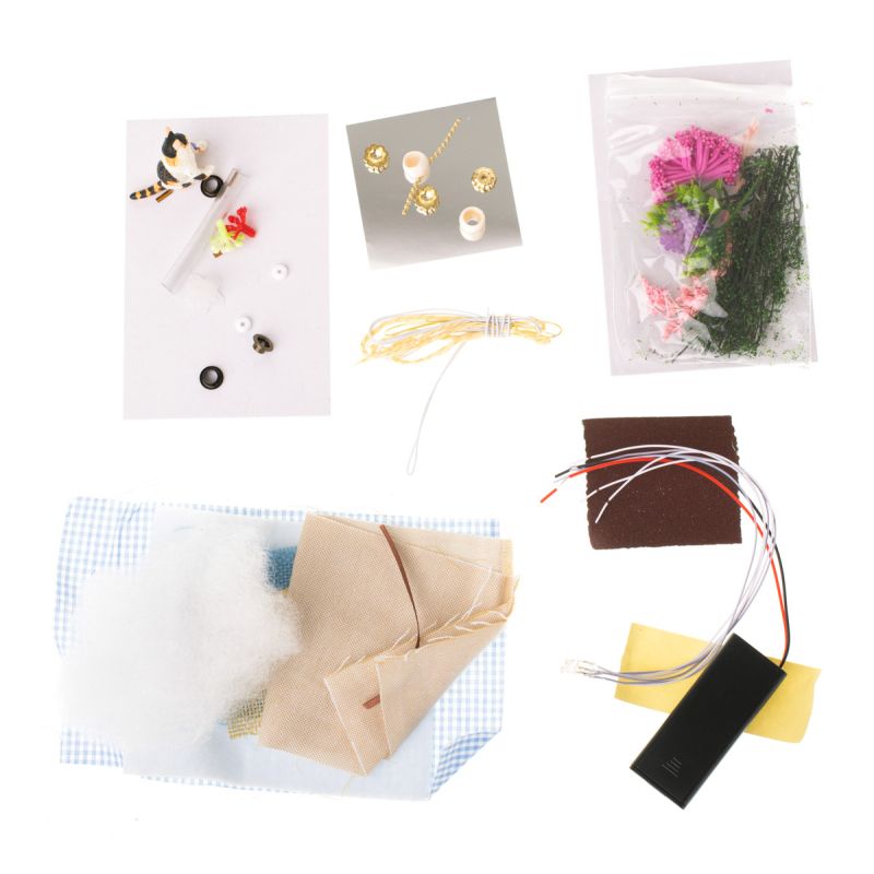 Domek dla lalek drewniany retro model DIY 3013 LED 13cm - obrazek 3