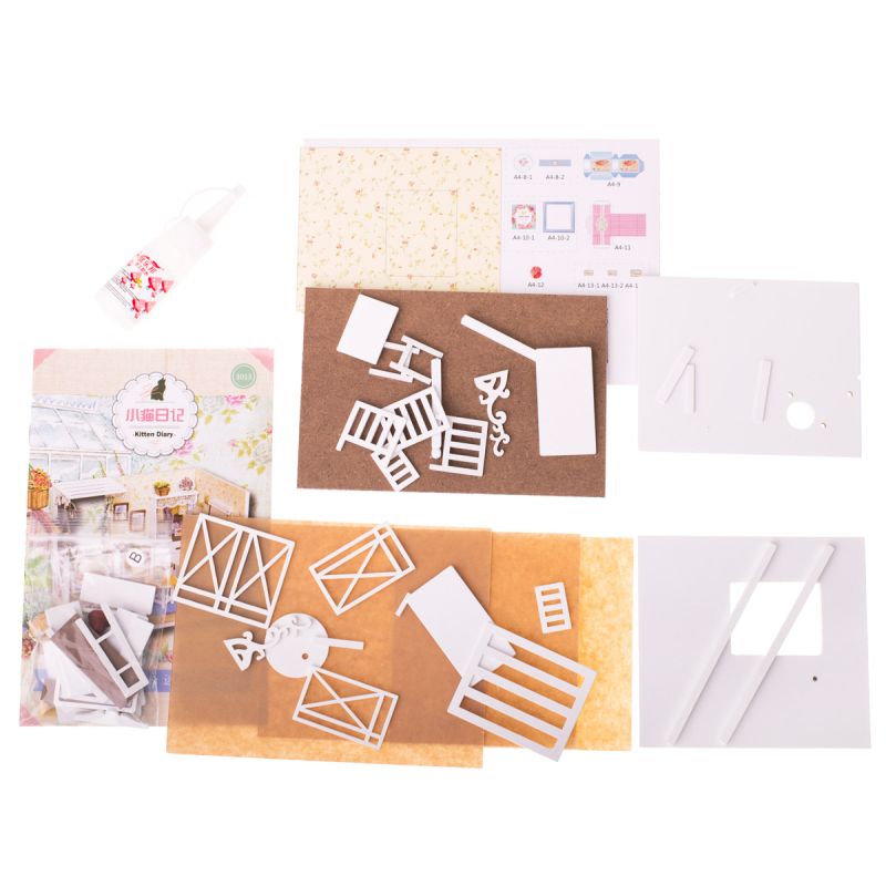 Domek dla lalek drewniany retro model DIY 3013 LED 13cm - obrazek 4